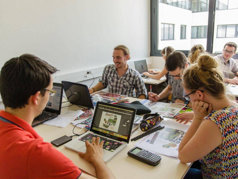 Initiation CAODAO- Formation courte ESA. Etudiants et étudiantes de l'ESA (École Supérieure d'Agricultures) à Angers (Maine-et-Loire).